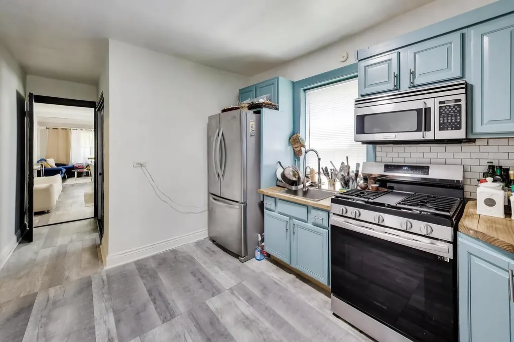 5412 North Western Avenue Chicago IL 60625