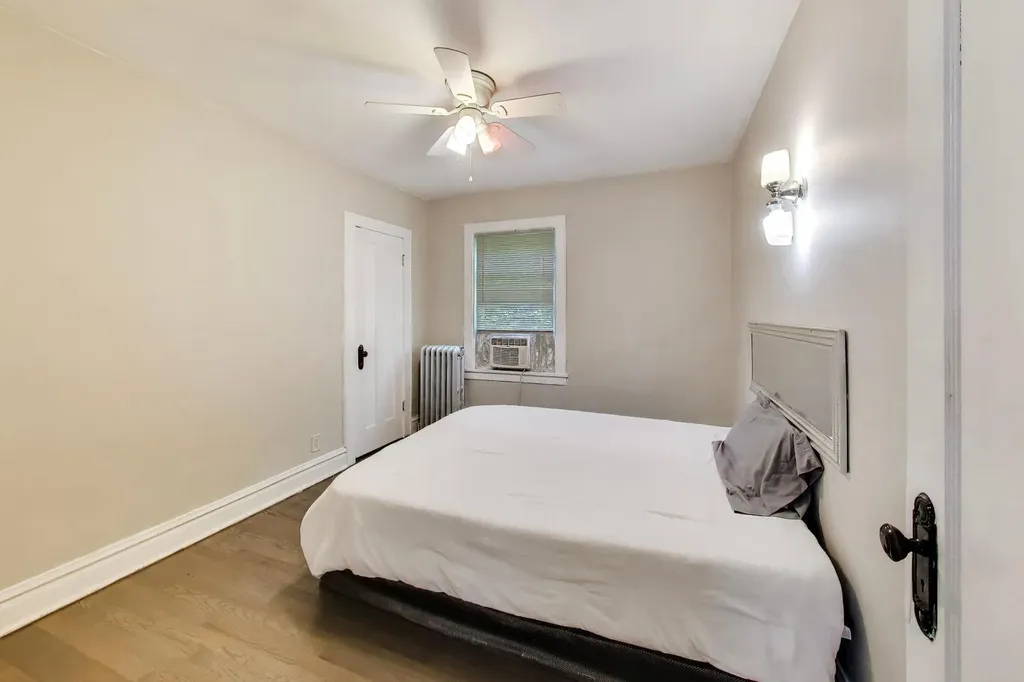 5412 North Western Avenue Chicago IL 60625