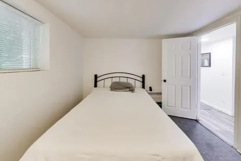 5412 North Western Avenue Chicago IL 60625