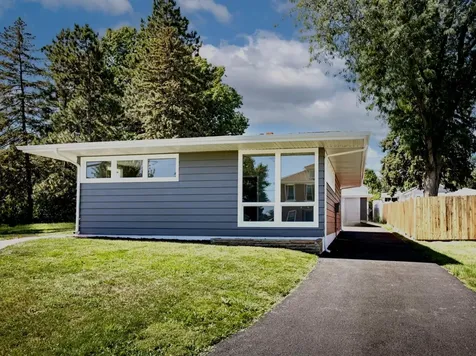 1911 North Hickory Street Crest Hill IL 60403