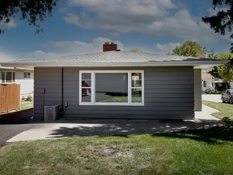1911 North Hickory Street Crest Hill IL 60403