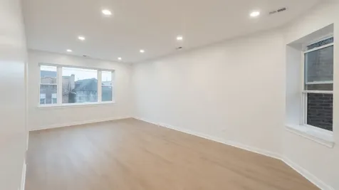 2552 South Central Park Avenue Chicago IL 60623