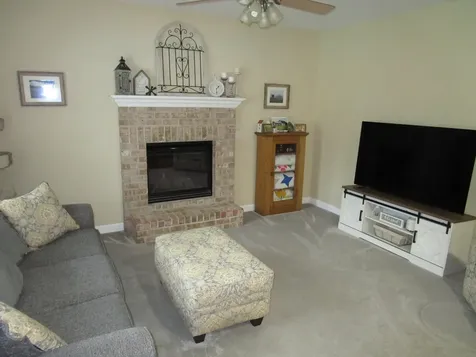 1716 Kingtree Drive Morris IL 60450