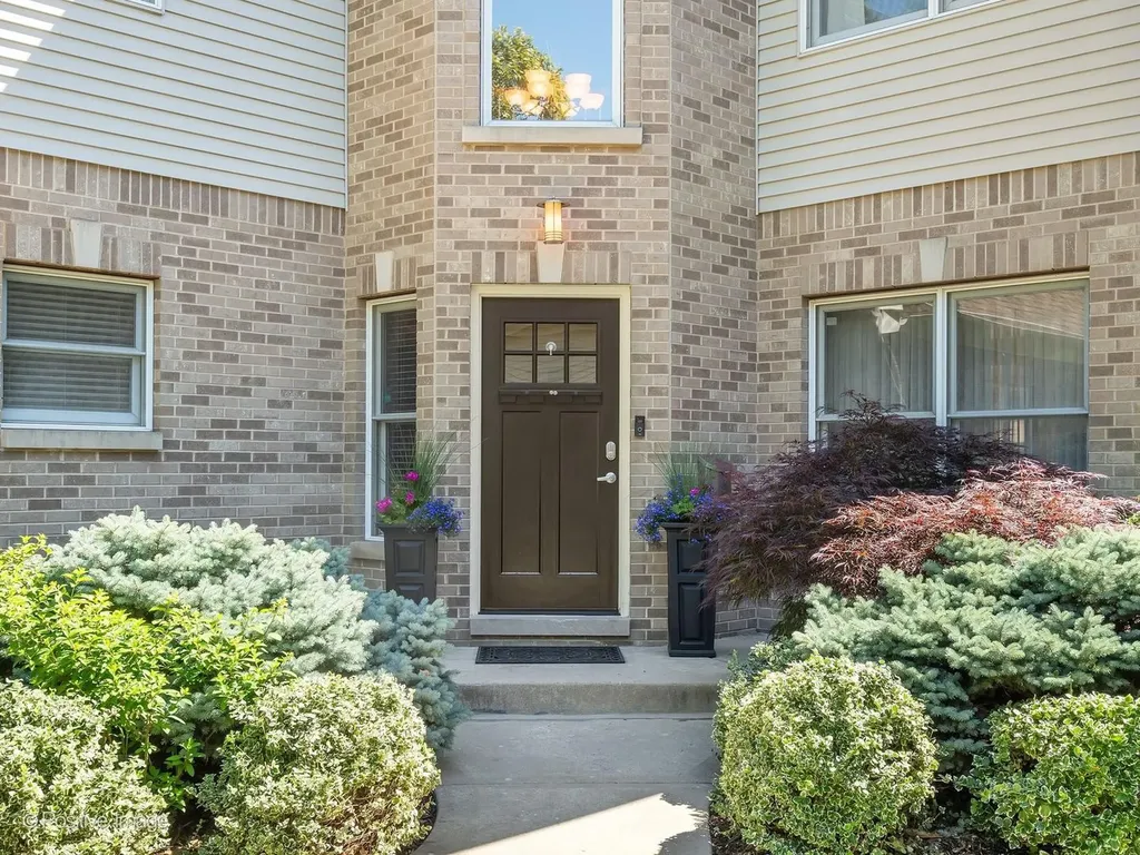 267 North Walnut Street Elmhurst IL 60126