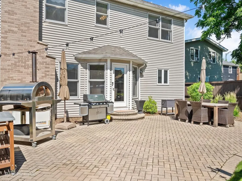 267 North Walnut Street Elmhurst IL 60126