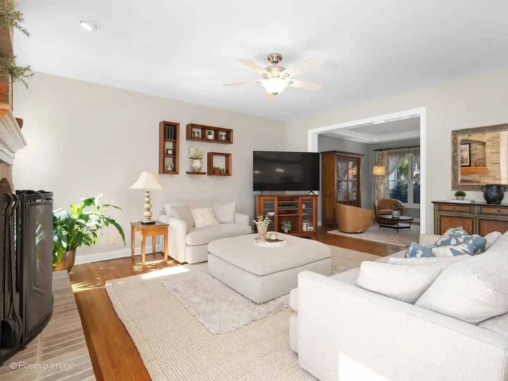 267 North Walnut Street Elmhurst IL 60126