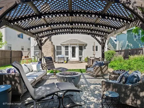 267 North Walnut Street Elmhurst IL 60126