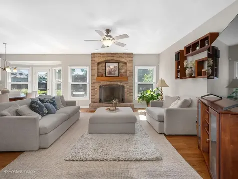 267 North Walnut Street Elmhurst IL 60126