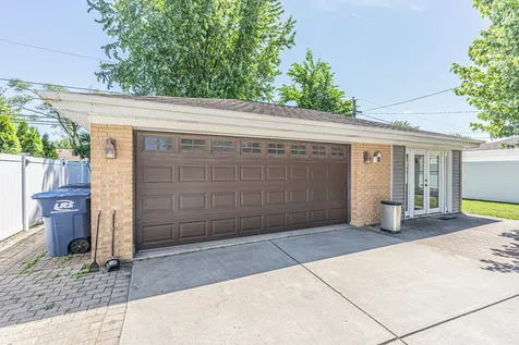 145 Princeton Street Des Plaines IL 60016
