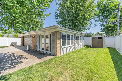 145 Princeton Street Des Plaines IL 60016