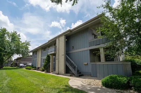 20125 Woodale Street Lynwood IL 60411