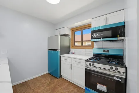 20125 Woodale Street Lynwood IL 60411