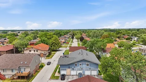 20125 Woodale Street Lynwood IL 60411