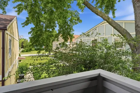 20125 Woodale Street Lynwood IL 60411