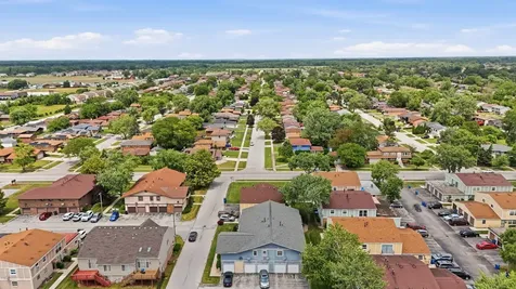 20125 Woodale Street Lynwood IL 60411