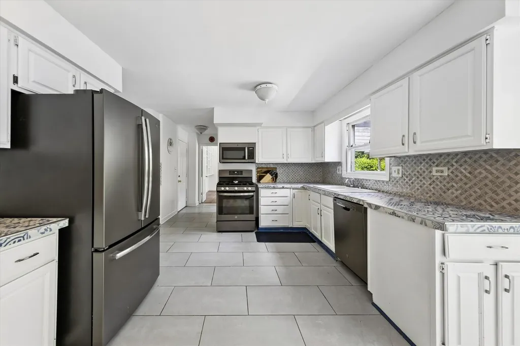 1218 Johnson Drive Naperville IL 60540
