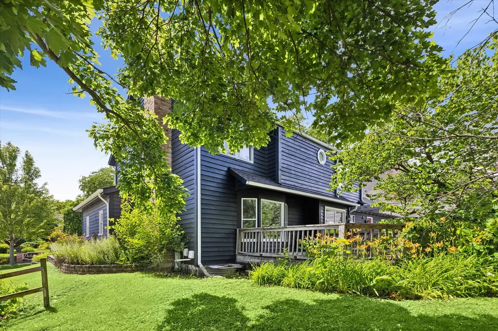 1218 Johnson Drive Naperville IL 60540