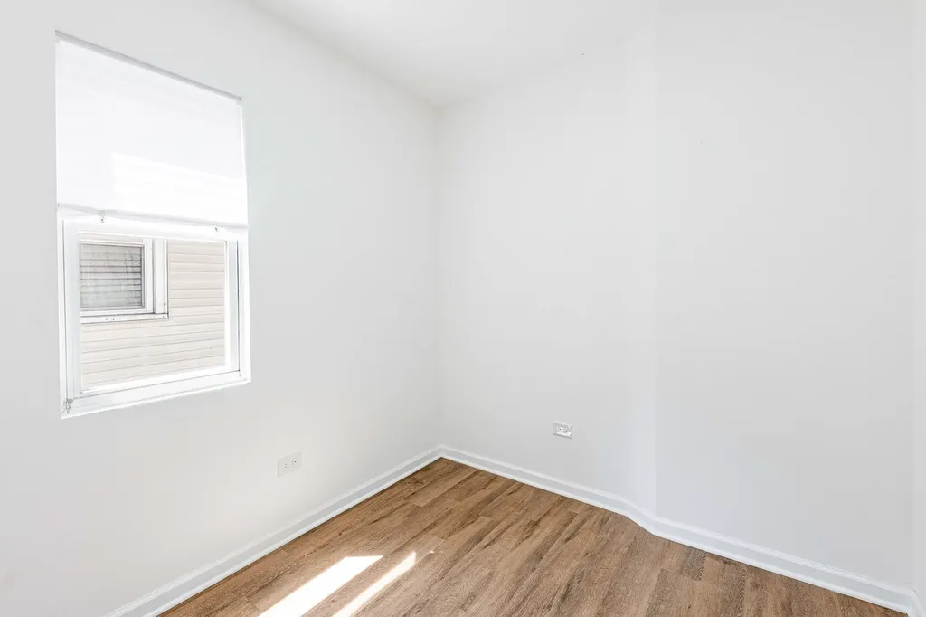 117 East 104th Place Chicago IL 60628