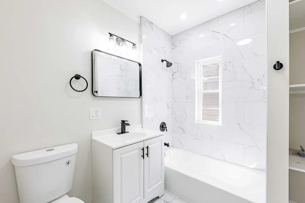 117 East 104th Place Chicago IL 60628
