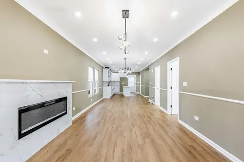 117 East 104th Place Chicago IL 60628