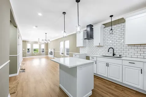 117 East 104th Place Chicago IL 60628