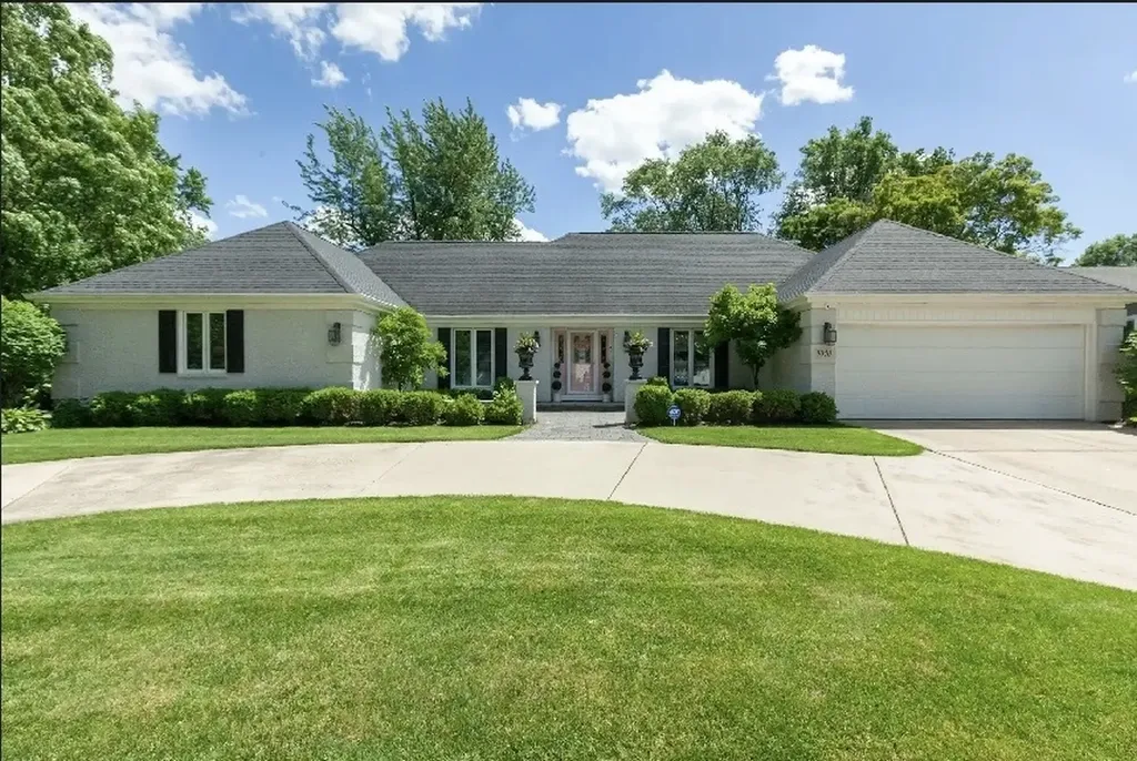 1010 Thunderbird Lane Naperville IL 60563