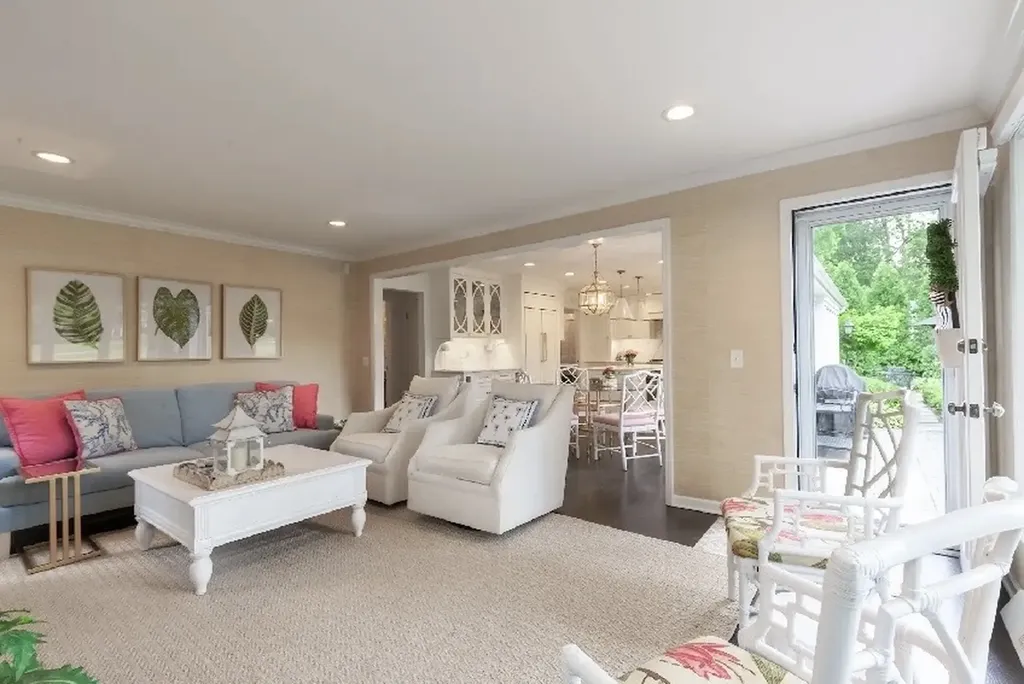 1010 Thunderbird Lane Naperville IL 60563