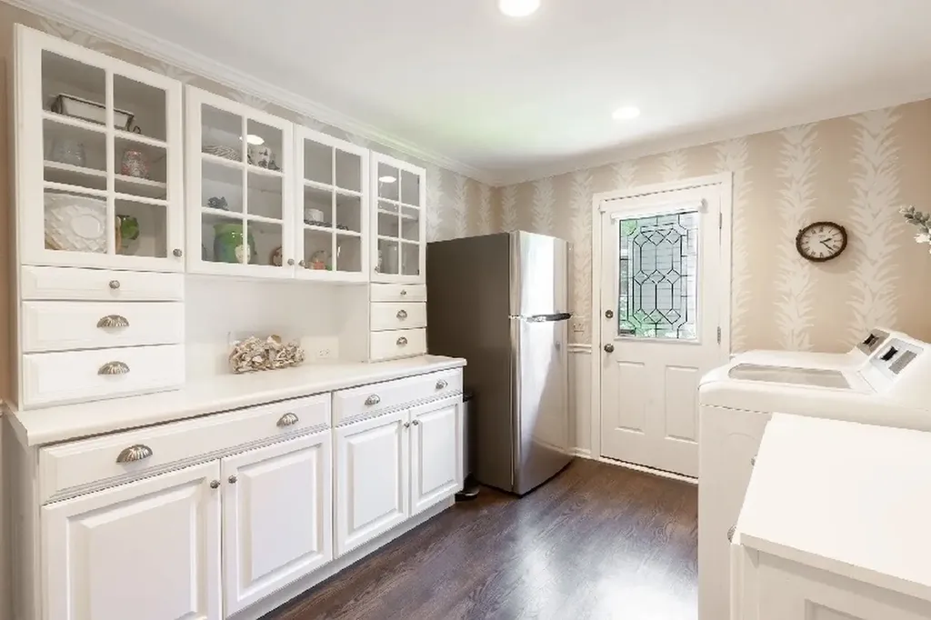1010 Thunderbird Lane Naperville IL 60563