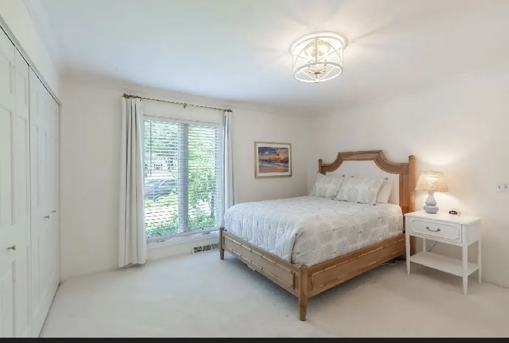 1010 Thunderbird Lane Naperville IL 60563