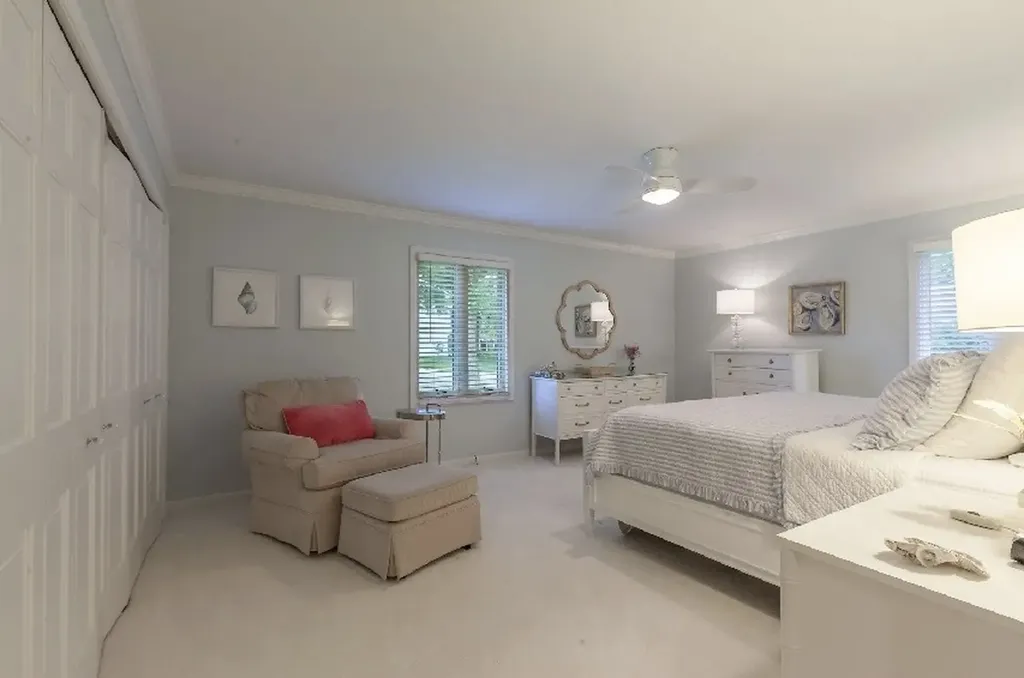 1010 Thunderbird Lane Naperville IL 60563