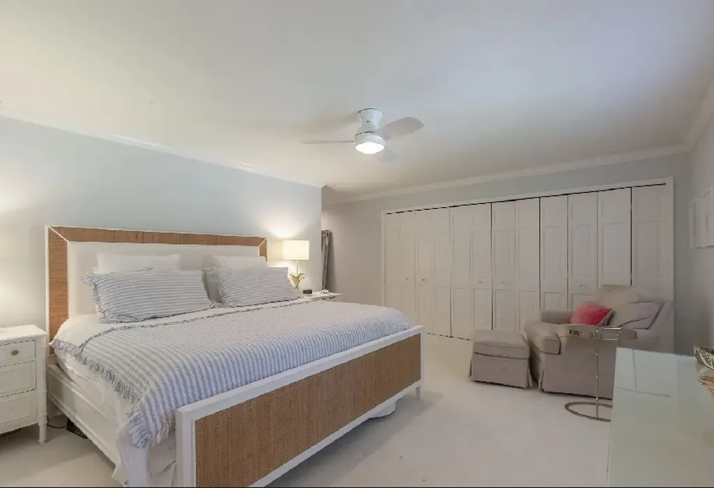 1010 Thunderbird Lane Naperville IL 60563