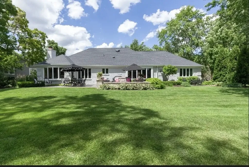 1010 Thunderbird Lane Naperville IL 60563