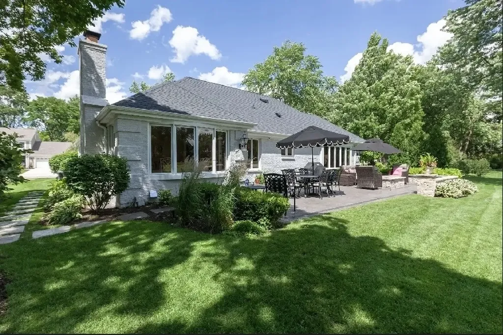 1010 Thunderbird Lane Naperville IL 60563
