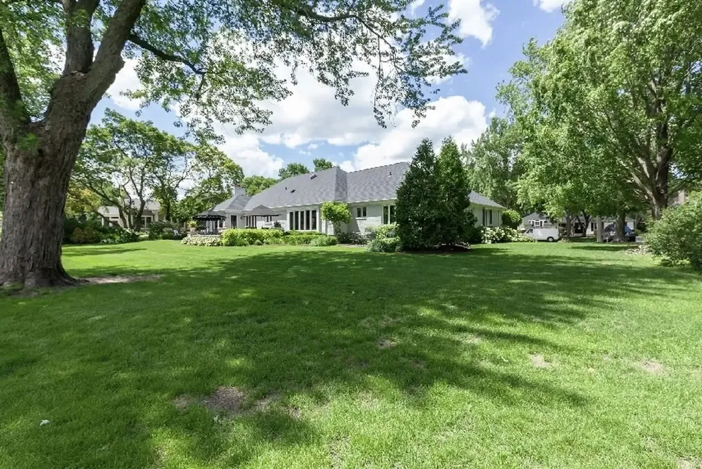 1010 Thunderbird Lane Naperville IL 60563