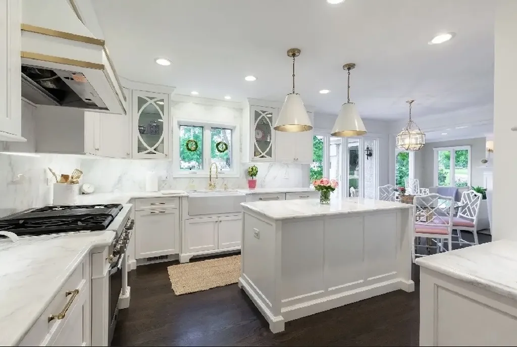 1010 Thunderbird Lane Naperville IL 60563