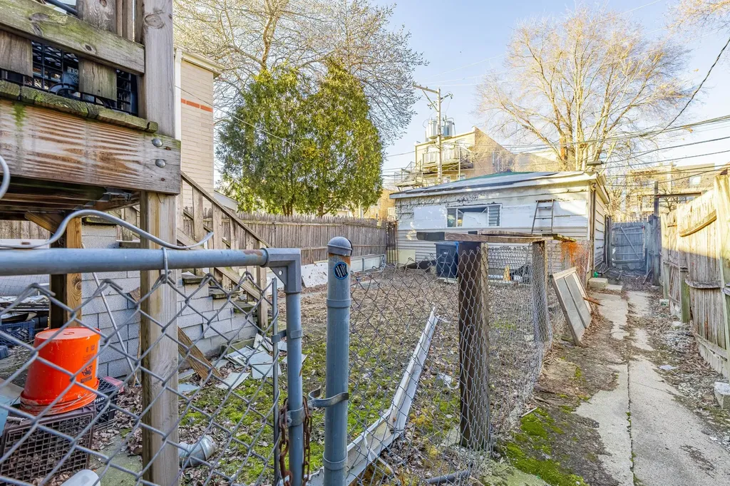 2522 West Haddon Avenue Chicago IL 60622