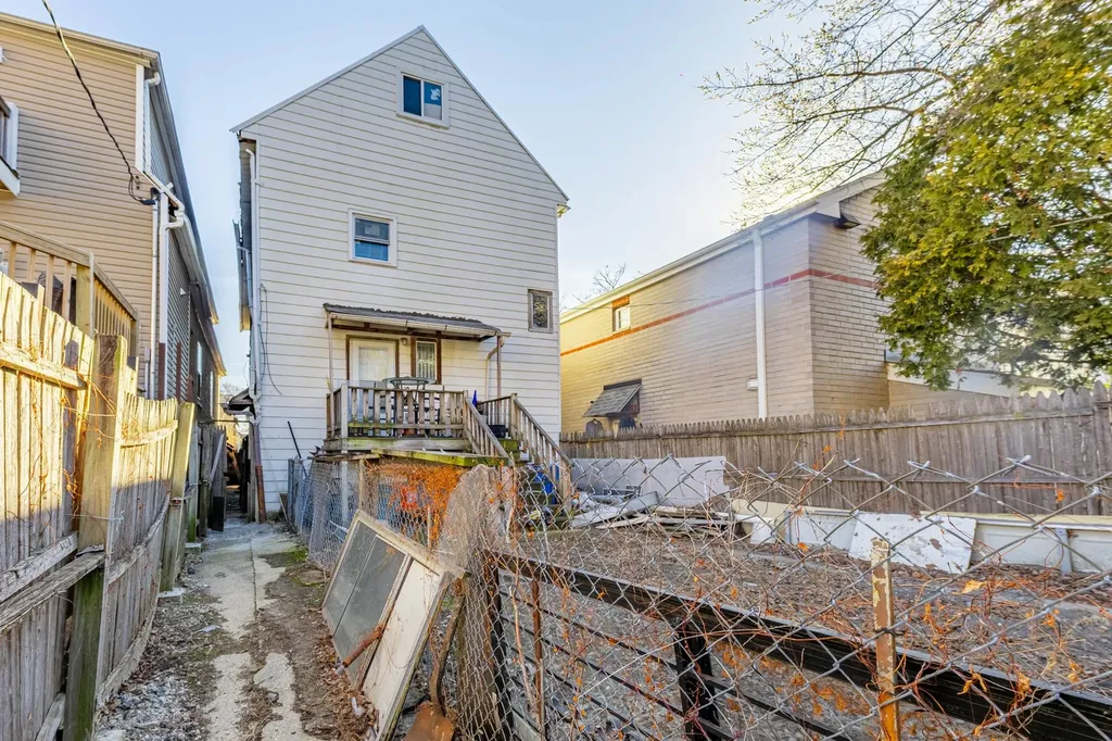 2522 West Haddon Avenue Chicago IL 60622