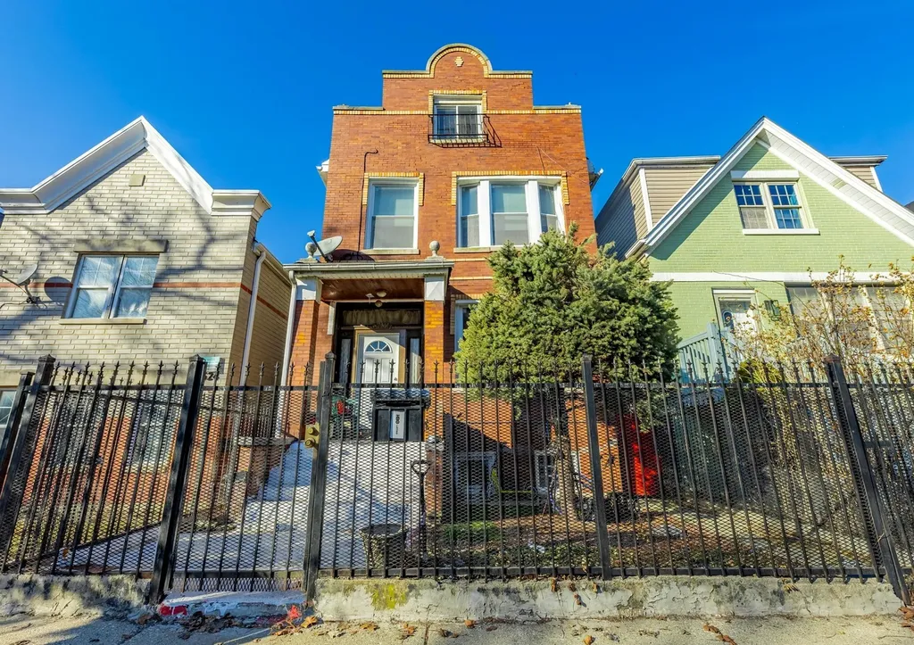 2522 West Haddon Avenue Chicago IL 60622