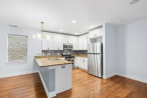2909 West Fulton Street Chicago IL 60612