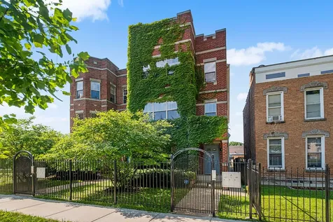 2909 West Fulton Street Chicago IL 60612