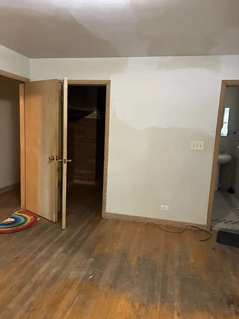 4721 West 78th Street Chicago IL 60652