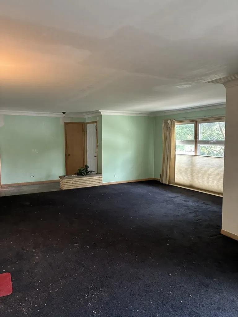 4721 West 78th Street Chicago IL 60652