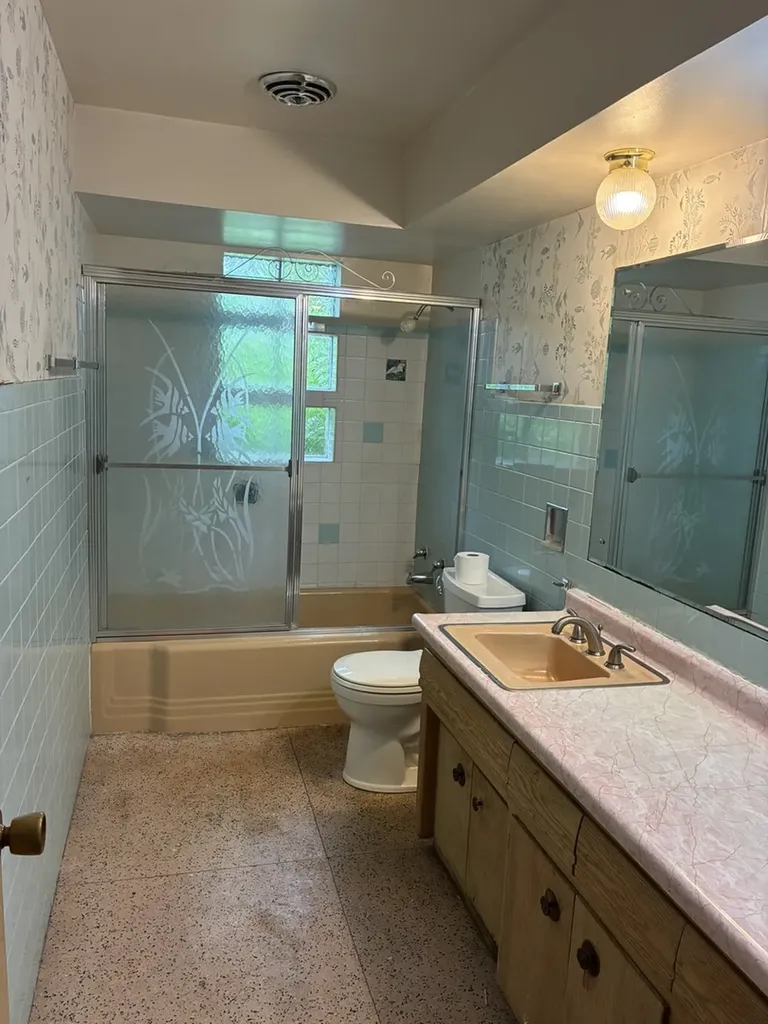 4721 West 78th Street Chicago IL 60652