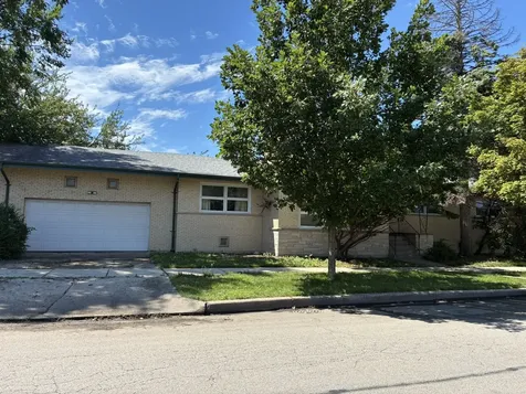 4721 West 78th Street Chicago IL 60652