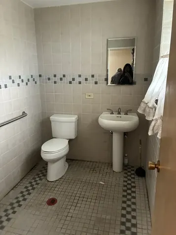 4721 West 78th Street Chicago IL 60652