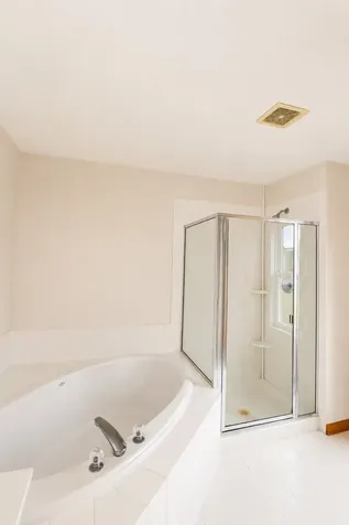 1904 Cobblestone Drive Carpentersville IL 60110