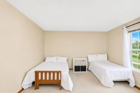 1904 Cobblestone Drive Carpentersville IL 60110