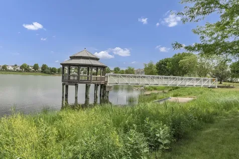 1904 Cobblestone Drive Carpentersville IL 60110