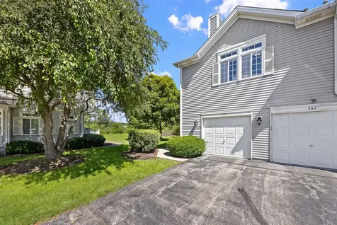 264 Nautical Way Elgin IL 60123
