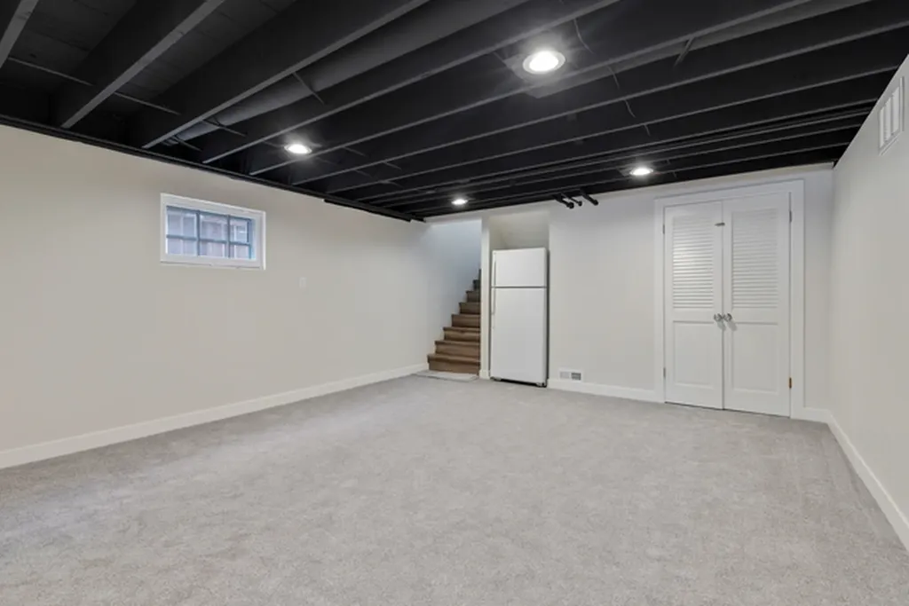 4933 North Keeler Avenue Chicago IL 60630